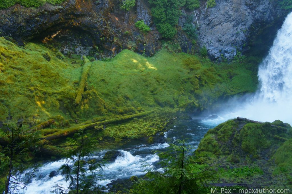 Sahalie Falls