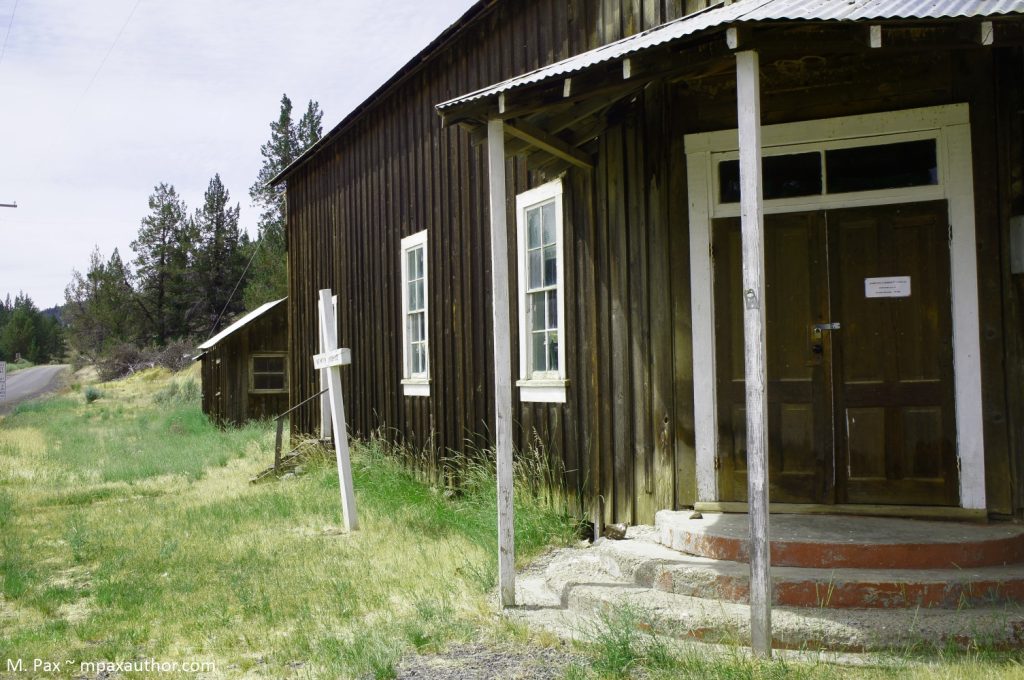 off the beaten path Oregon, Ashwood